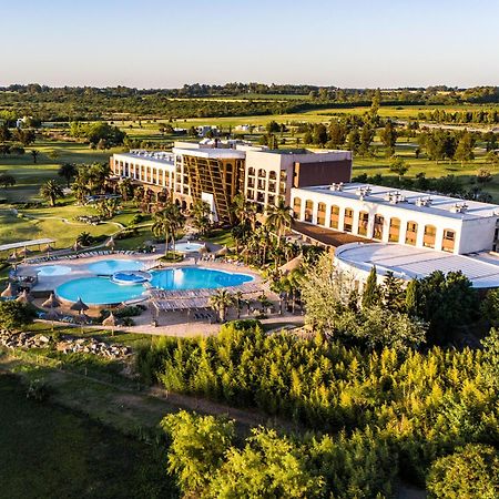 Sheraton Colonia Golf & Spa Resort Colonia del Sacramento Exterior photo Aerial view of the hotel