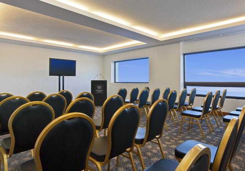 Sheraton Colonia Golf & Spa Resort Colonia del Sacramento Exterior photo Meeting room